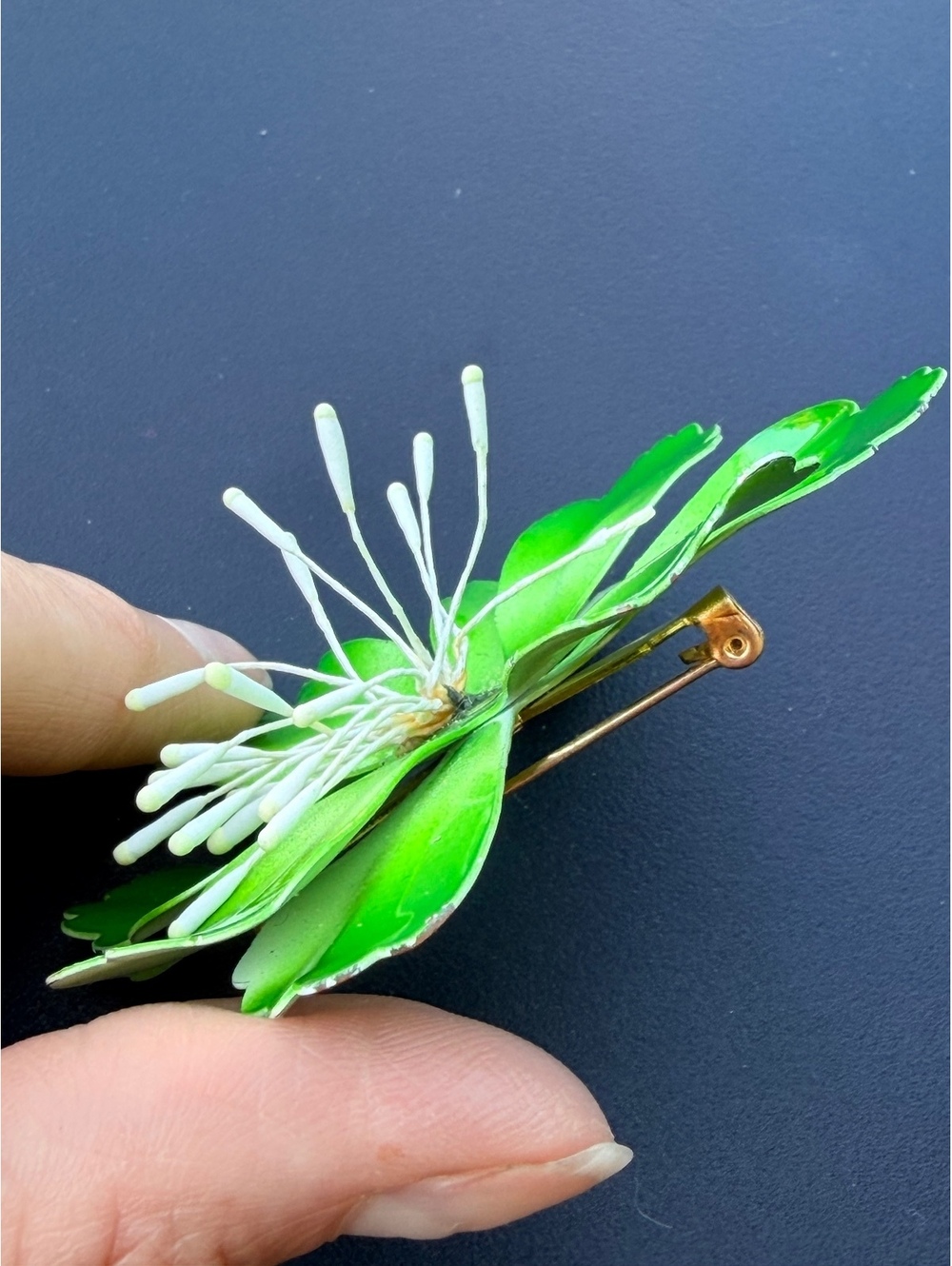 Vintage Green Enamel Flower Brooch Statement Pin - Picture 3 of 5